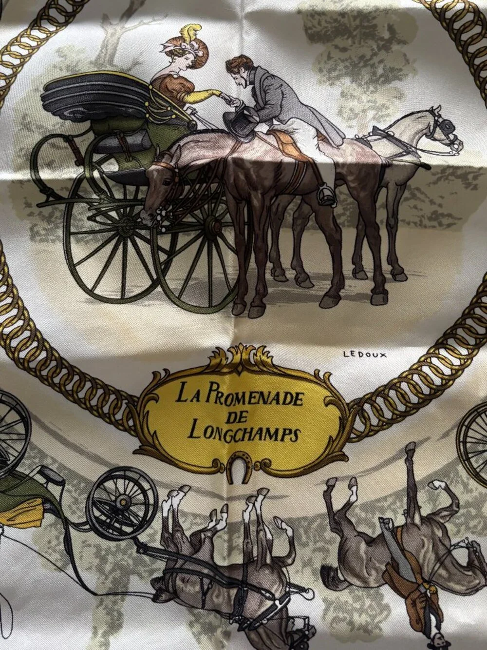 Hermes scarf Carre 90 Reds Silk100% Ledoux